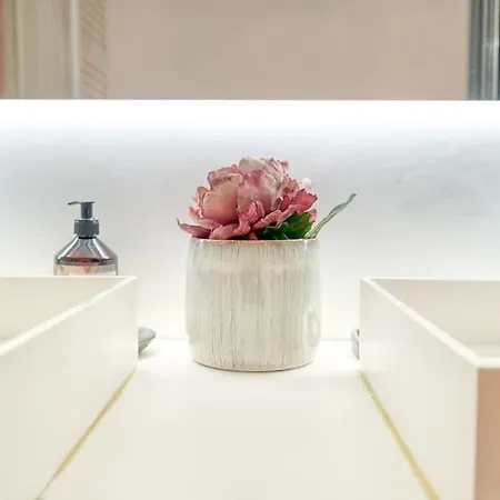 아파트 Spacious And Cosy 2-bedroom Seaside In K 크노케-하이스트